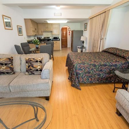Windsong Guest Apartments Pembroke Extérieur photo