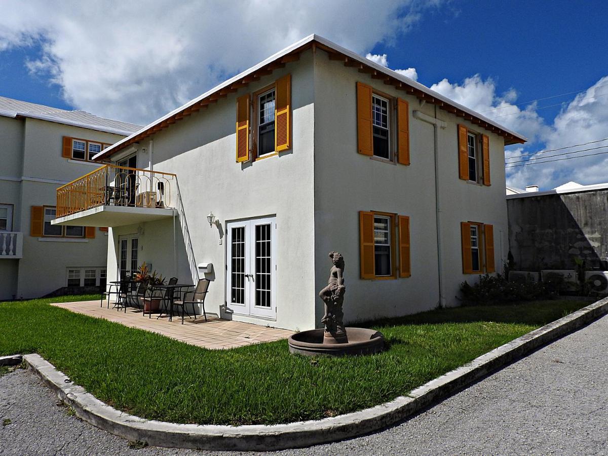 Windsong Guest Apartments Pembroke Extérieur photo