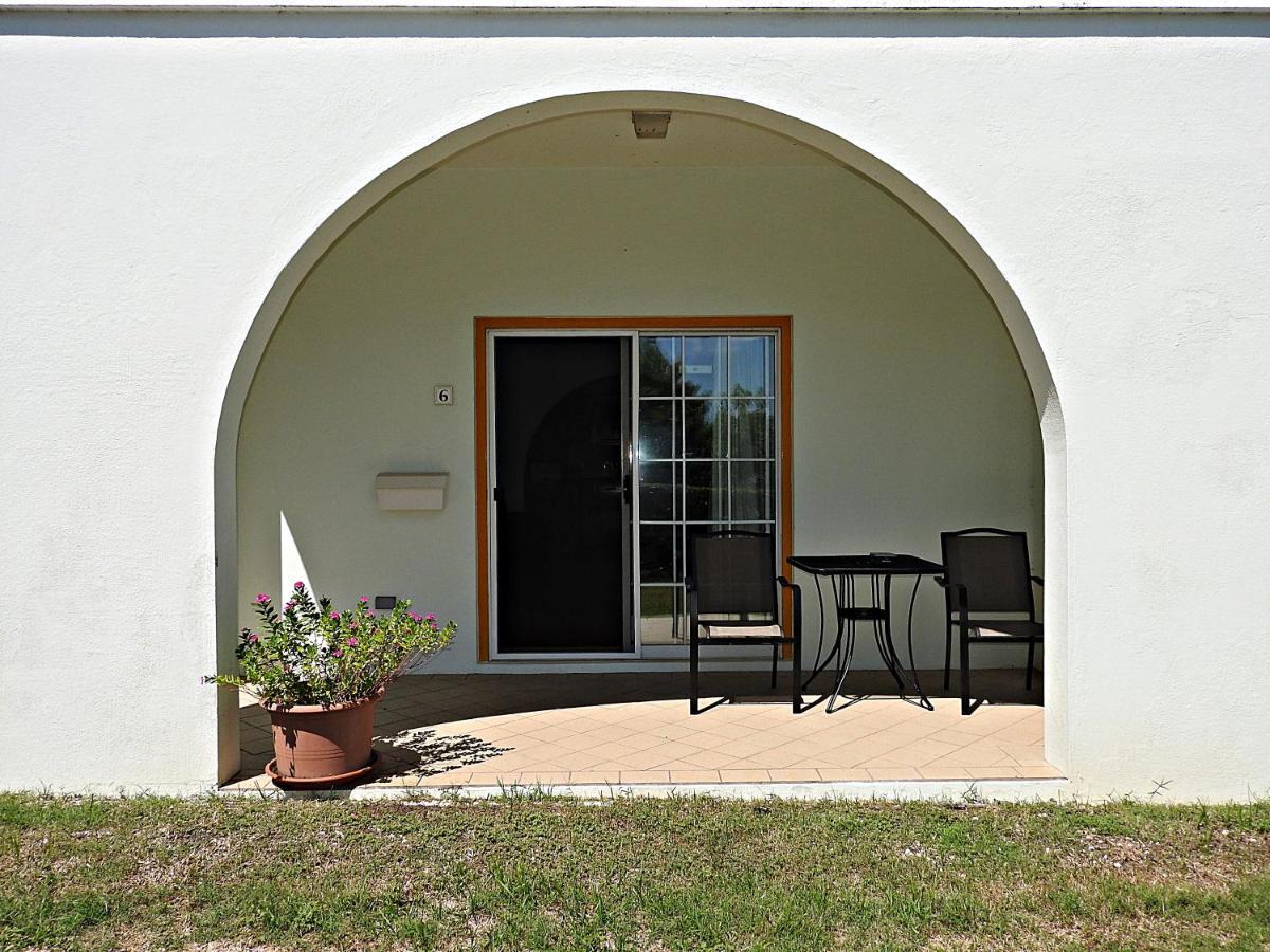 Windsong Guest Apartments Pembroke Extérieur photo