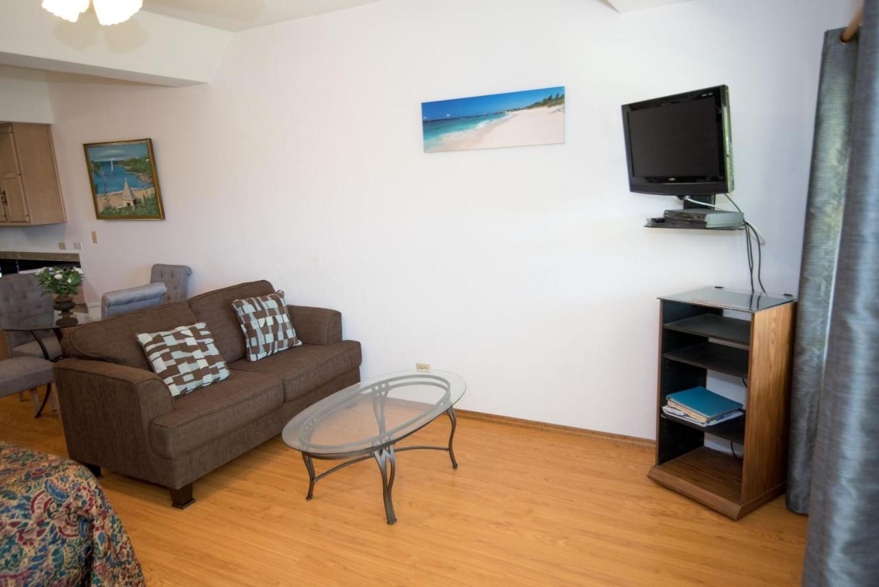 Windsong Guest Apartments Pembroke Extérieur photo