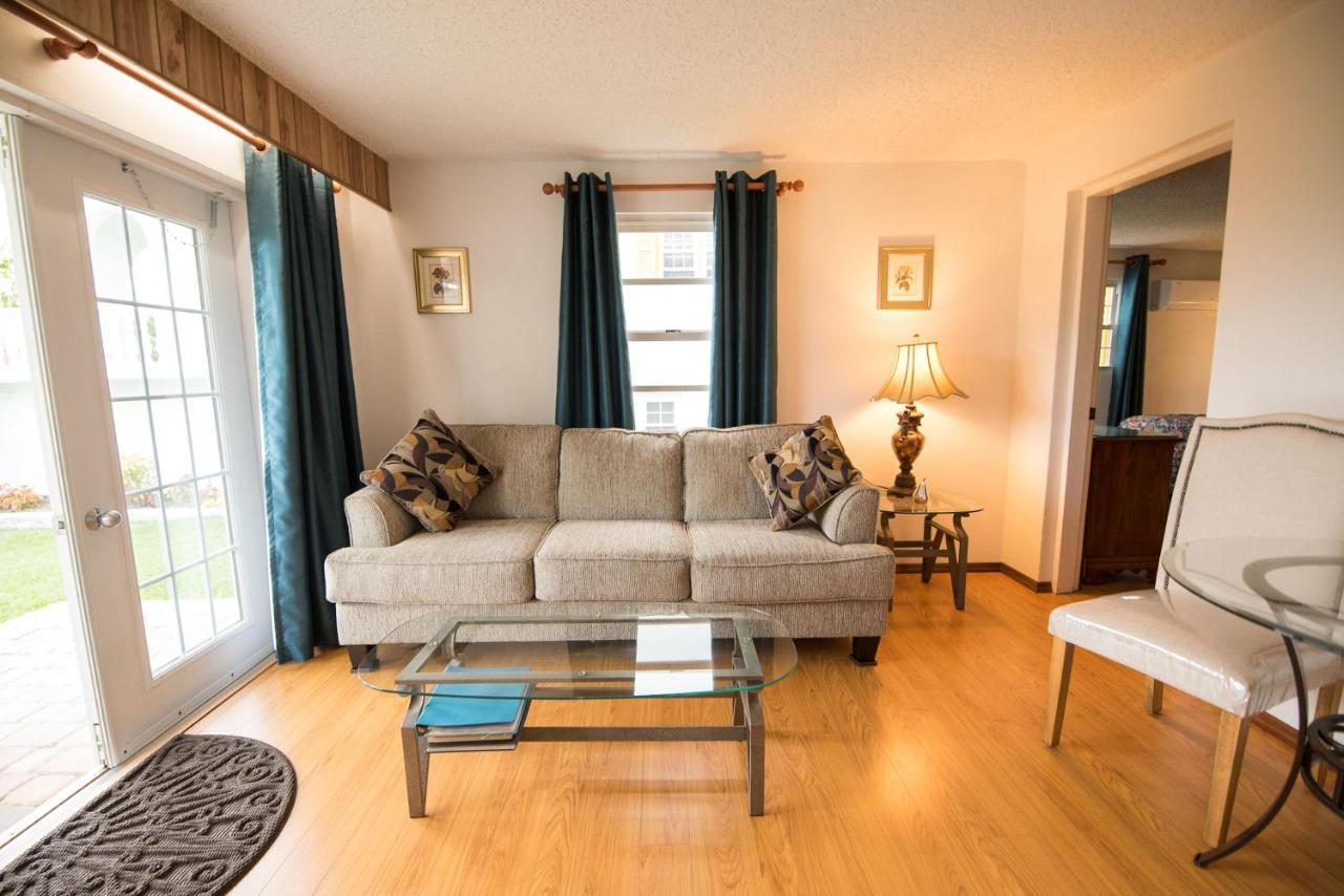 Windsong Guest Apartments Pembroke Extérieur photo
